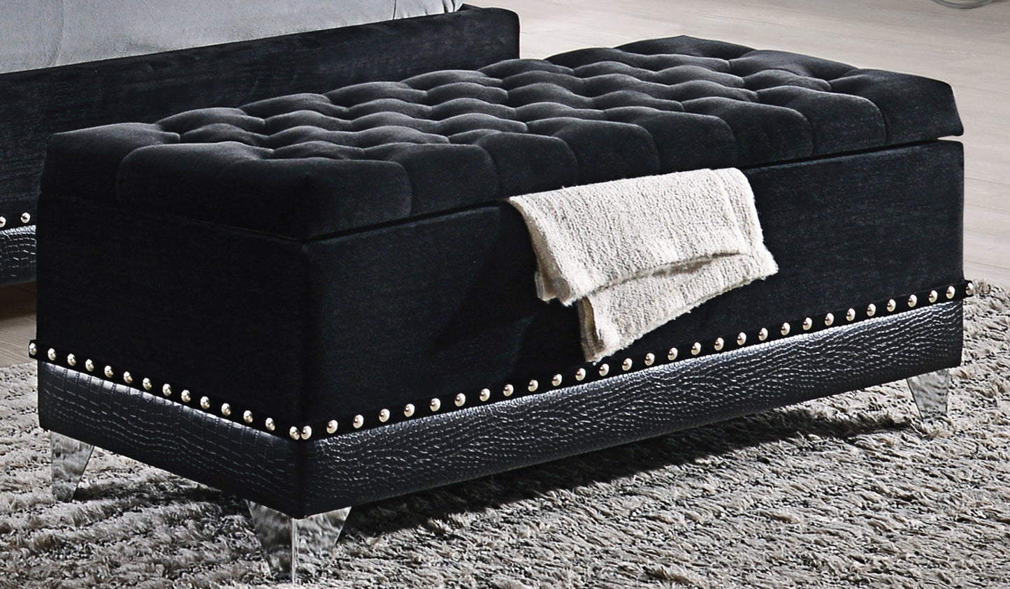 Barzini Tufted Rectangular Trunk with Nailhead Black