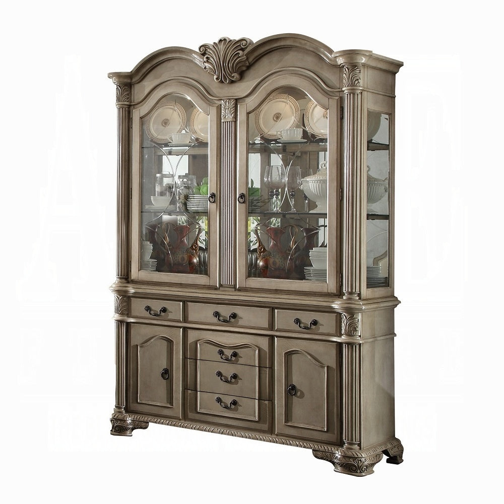 Chateau de Ville Buffet & Hutch